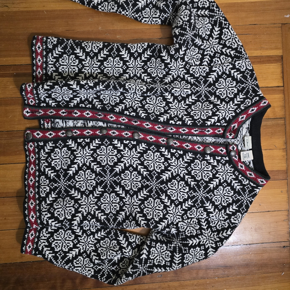 Black and White Patterned Cardigan with Red Accents